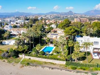1077 Beach Villa El Paraiso